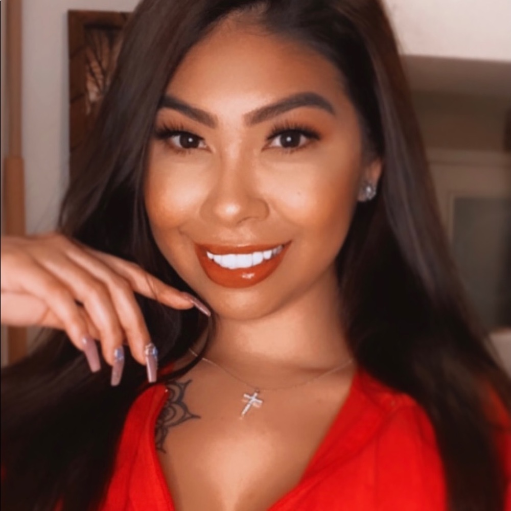 Meet your Posher, Alexsys